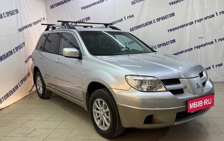 Mitsubishi Outlander III рестайлинг 3, 2007 год, 575 000 рублей, 3 фотография