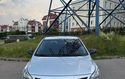 Hyundai Solaris II рестайлинг, 2014 год, 800 000 рублей, 1 фотография