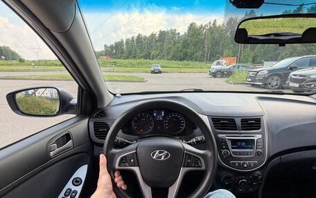 Hyundai Solaris II рестайлинг, 2014 год, 800 000 рублей, 4 фотография