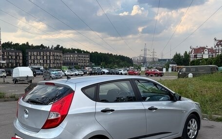 Hyundai Solaris II рестайлинг, 2014 год, 800 000 рублей, 7 фотография