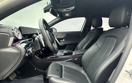 Mercedes-Benz A-Класс, 2023 год, 2 170 000 рублей, 8 фотография