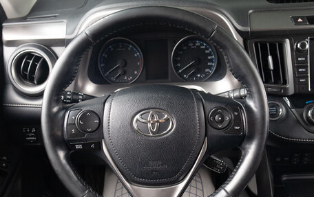 Toyota RAV4, 2017 год, 2 549 000 рублей, 9 фотография