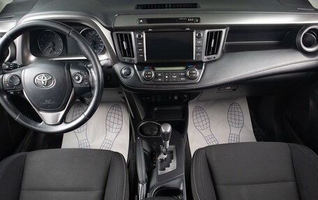 Toyota RAV4, 2017 год, 2 549 000 рублей, 7 фотография