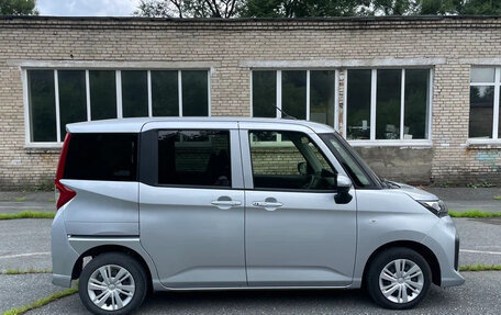 Toyota Roomy I, 2022 год, 1 050 000 рублей, 7 фотография