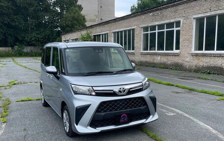 Toyota Roomy I, 2022 год, 1 050 000 рублей, 3 фотография
