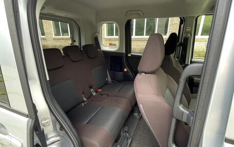 Toyota Roomy I, 2022 год, 1 050 000 рублей, 12 фотография