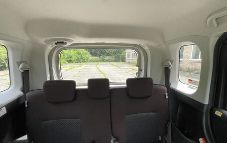 Toyota Roomy I, 2022 год, 1 050 000 рублей, 13 фотография