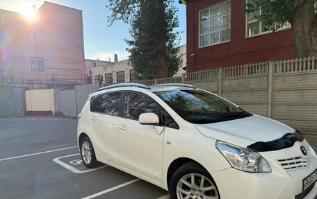 Toyota Verso I, 2011 год, 1 250 000 рублей, 2 фотография