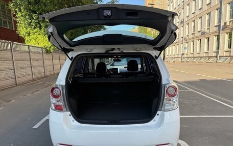 Toyota Verso I, 2011 год, 1 250 000 рублей, 5 фотография