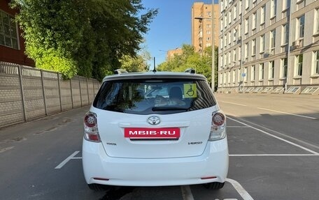 Toyota Verso I, 2011 год, 1 250 000 рублей, 4 фотография