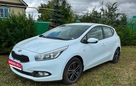 KIA cee'd III, 2013 год, 900 000 рублей, 2 фотография