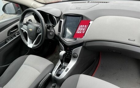Chevrolet Cruze II, 2010 год, 495 000 рублей, 10 фотография