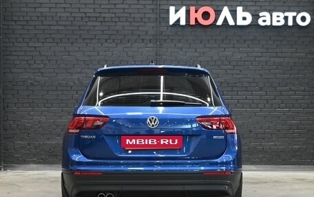 Volkswagen Tiguan II, 2020 год, 3 020 000 рублей, 5 фотография