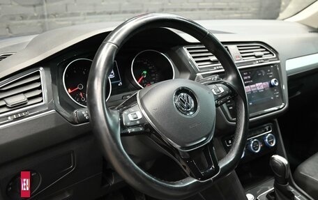 Volkswagen Tiguan II, 2020 год, 3 020 000 рублей, 13 фотография