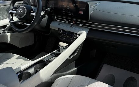 Hyundai Avante, 2024 год, 1 800 500 рублей, 11 фотография