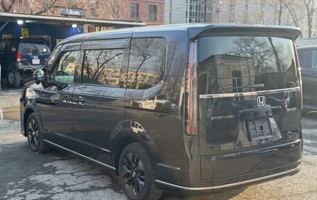 Honda Stepwgn, 2024 год, 2 400 500 рублей, 4 фотография