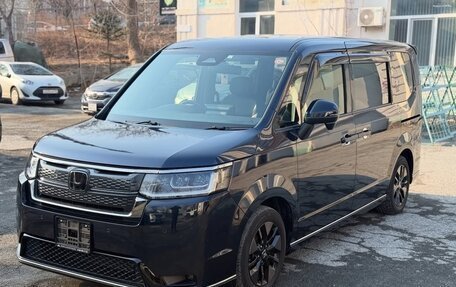 Honda Stepwgn, 2024 год, 2 400 500 рублей, 3 фотография