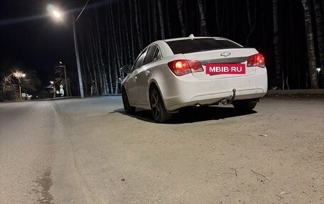 Chevrolet Cruze II, 2011 год, 580 000 рублей, 6 фотография