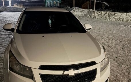 Chevrolet Cruze II, 2011 год, 580 000 рублей, 3 фотография