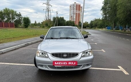 Hyundai Accent II, 2004 год, 370 000 рублей, 2 фотография
