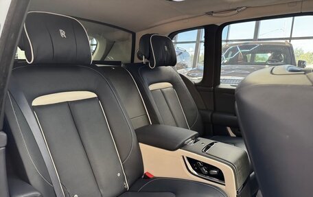Rolls-Royce Cullinan, 2019 год, 23 900 000 рублей, 13 фотография