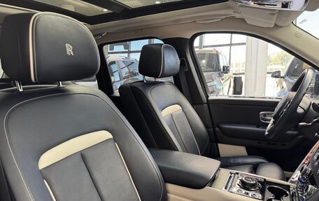 Rolls-Royce Cullinan, 2019 год, 23 900 000 рублей, 10 фотография