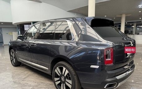 Rolls-Royce Cullinan, 2019 год, 23 900 000 рублей, 7 фотография