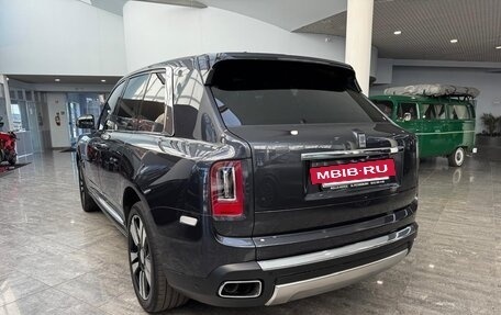 Rolls-Royce Cullinan, 2019 год, 23 900 000 рублей, 8 фотография