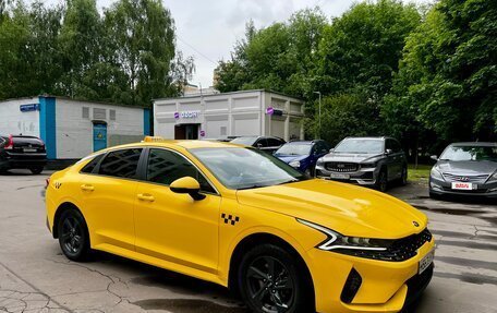 KIA K5, 2021 год, 1 700 000 рублей, 10 фотография