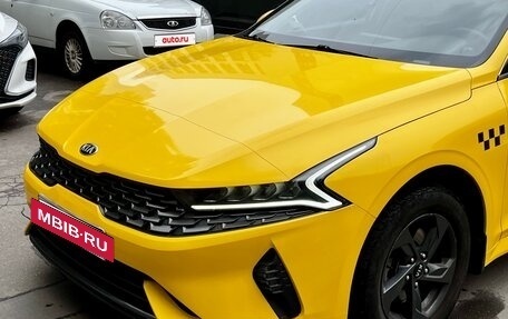 KIA K5, 2021 год, 1 700 000 рублей, 14 фотография