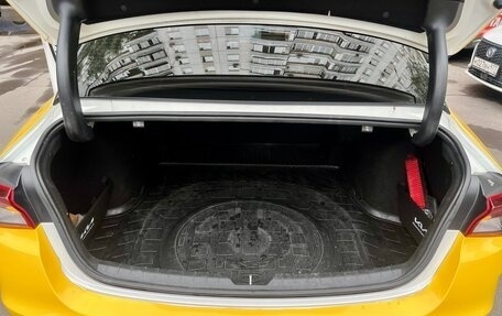 KIA K5, 2021 год, 1 700 000 рублей, 24 фотография