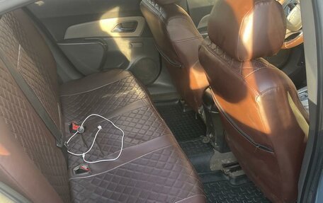 Chevrolet Cruze II, 2009 год, 450 000 рублей, 8 фотография
