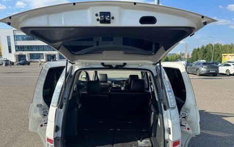 Toyota ISis I, 2013 год, 1 410 000 рублей, 7 фотография