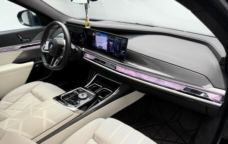 BMW 7 серия, 2023 год, 10 050 000 рублей, 16 фотография