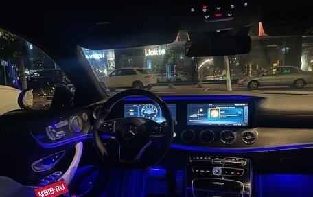 Mercedes-Benz E-Класс, 2017 год, 4 820 000 рублей, 10 фотография