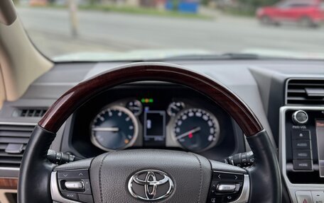 Toyota Land Cruiser Prado 150 рестайлинг 2, 2019 год, 5 250 000 рублей, 9 фотография