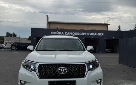 Toyota Land Cruiser Prado 150 рестайлинг 2, 2019 год, 5 250 000 рублей, 2 фотография