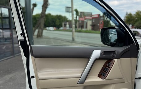 Toyota Land Cruiser Prado 150 рестайлинг 2, 2019 год, 5 250 000 рублей, 7 фотография