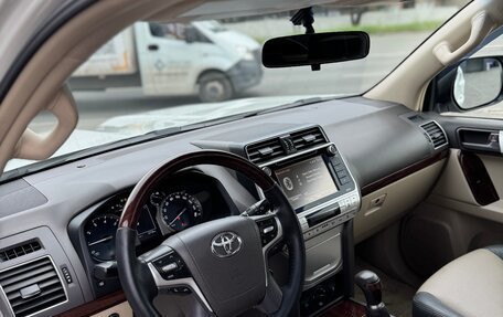 Toyota Land Cruiser Prado 150 рестайлинг 2, 2019 год, 5 250 000 рублей, 8 фотография