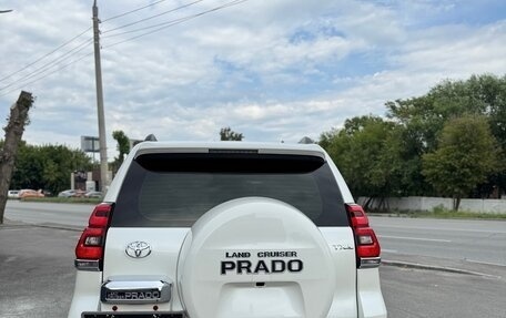 Toyota Land Cruiser Prado 150 рестайлинг 2, 2019 год, 5 250 000 рублей, 6 фотография