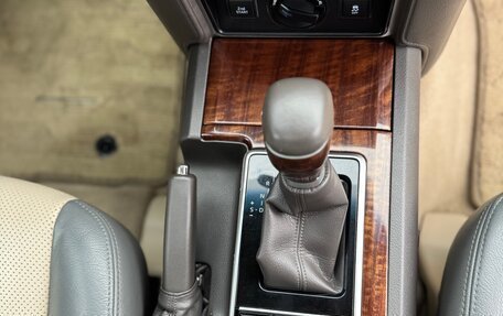 Toyota Land Cruiser Prado 150 рестайлинг 2, 2019 год, 5 250 000 рублей, 23 фотография