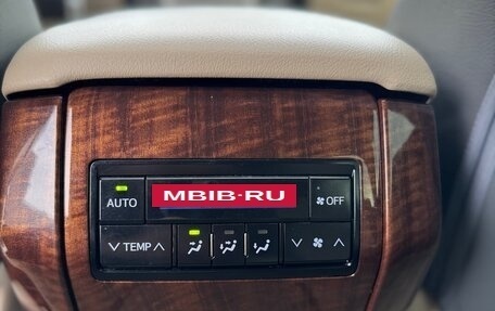 Toyota Land Cruiser Prado 150 рестайлинг 2, 2019 год, 5 250 000 рублей, 20 фотография