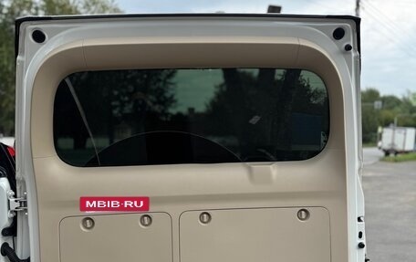 Toyota Land Cruiser Prado 150 рестайлинг 2, 2019 год, 5 250 000 рублей, 24 фотография