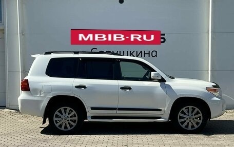 Toyota Land Cruiser 200, 2013 год, 2 985 000 рублей, 6 фотография