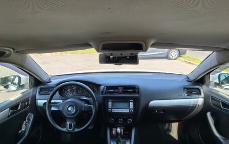 Volkswagen Jetta VI, 2011 год, 430 000 рублей, 4 фотография