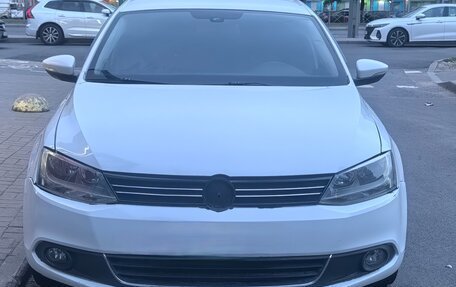 Volkswagen Jetta VI, 2011 год, 430 000 рублей, 12 фотография