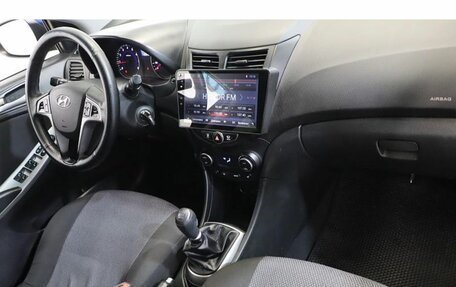 Hyundai Solaris II рестайлинг, 2016 год, 885 000 рублей, 5 фотография