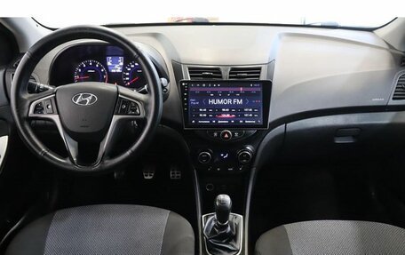 Hyundai Solaris II рестайлинг, 2016 год, 885 000 рублей, 11 фотография