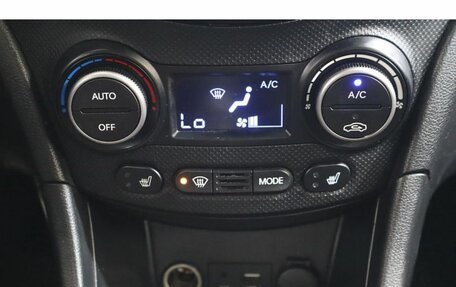Hyundai Solaris II рестайлинг, 2016 год, 885 000 рублей, 13 фотография