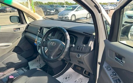 Toyota ISis I, 2010 год, 959 000 рублей, 10 фотография